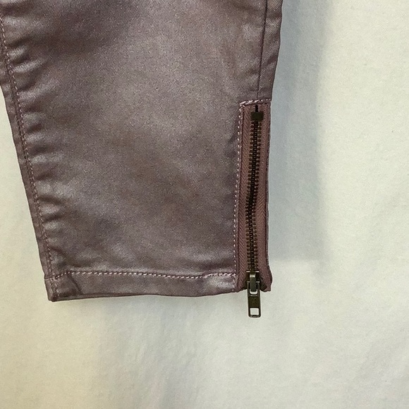 Metallic Muted Purple Cropped Jeans With Ankle Zippers Size 10P - Picture 6 of 16